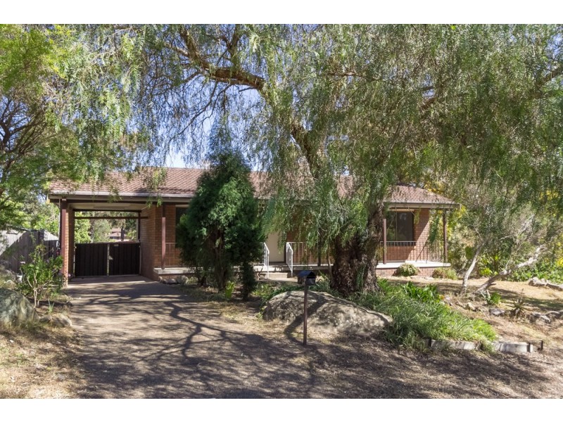 1 Bromwich Place, Menai NSW 2234