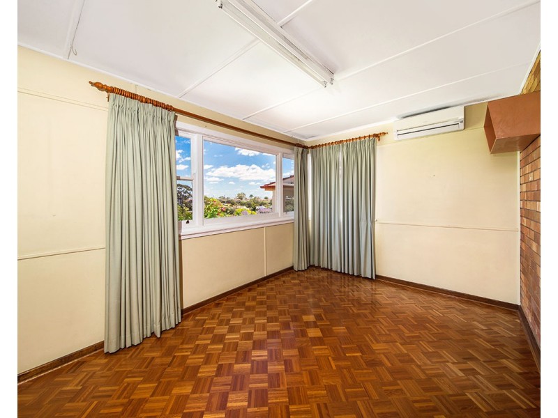 15 Cambrai Avenue, Engadine NSW 2233