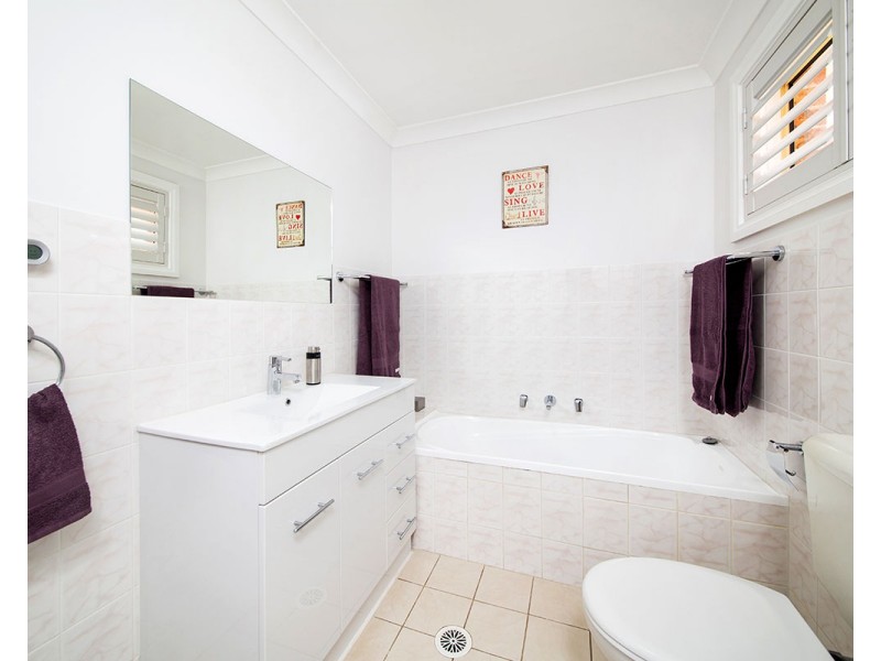 2/104-106 Beaumaris Drive, Menai NSW 2234