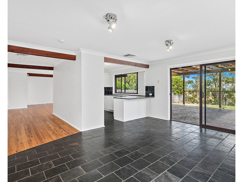 11 Blackwattle Place, Alfords Point NSW 2234