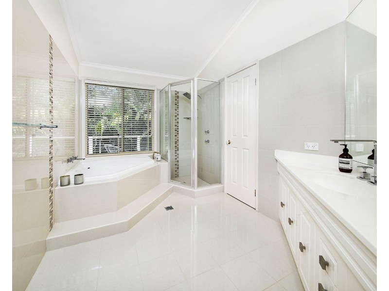 5 Beaumaris Drive, Menai NSW 2234