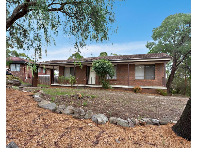 1 Bromwich Place, Menai NSW 2234