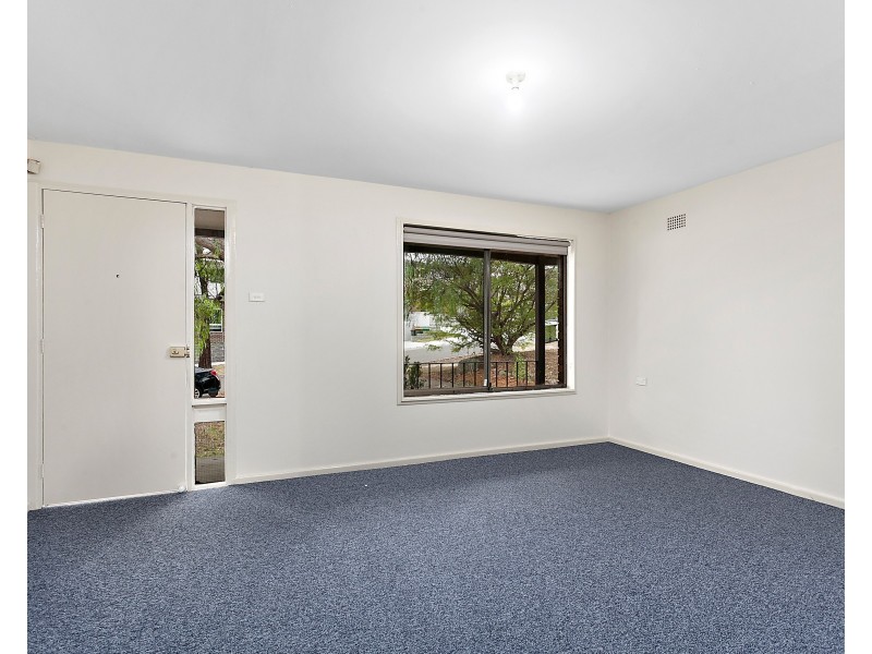 1 Bromwich Place, Menai NSW 2234
