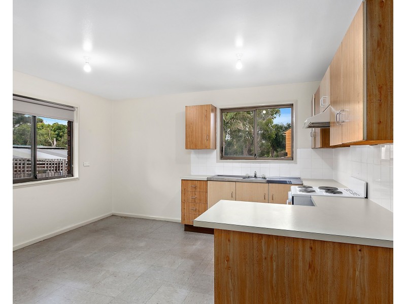 1 Bromwich Place, Menai NSW 2234