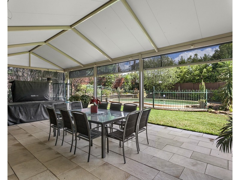 4 Sand Place, Illawong NSW 2234