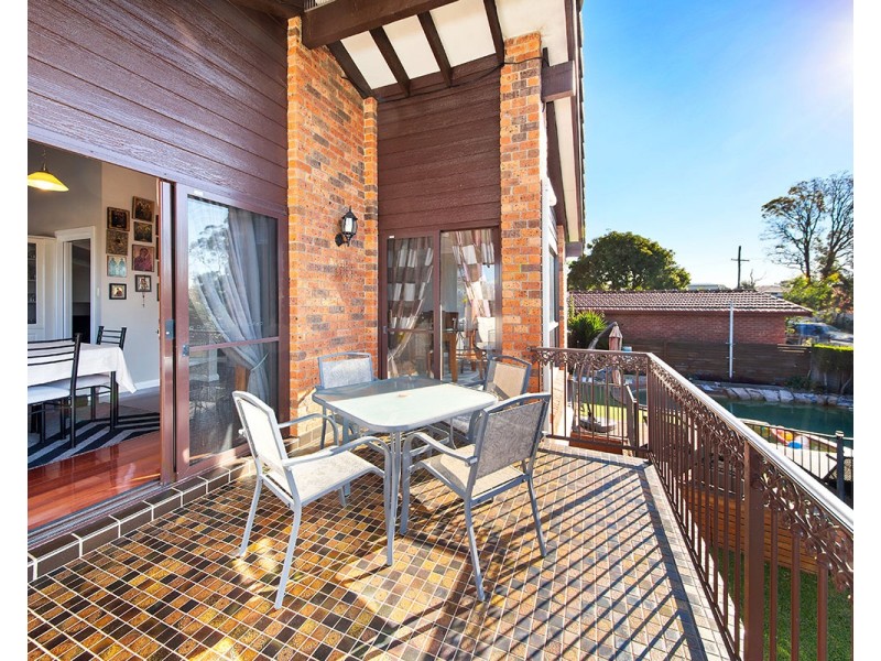 7 Byron Place, Illawong NSW 2234