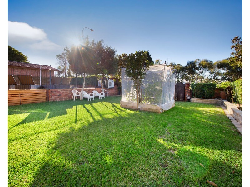 7 Byron Place, Illawong NSW 2234