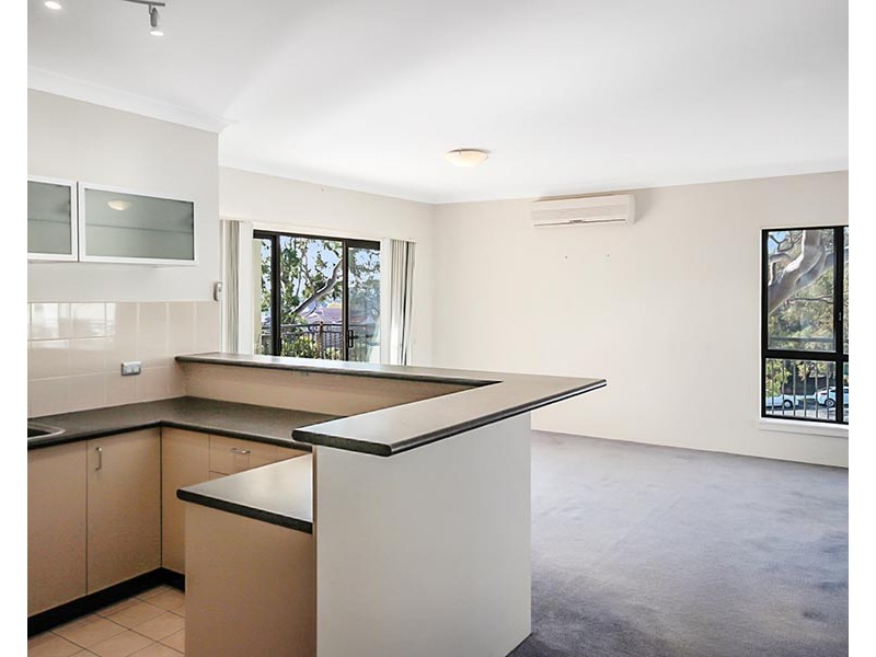 8/82-90 Allison Crescent, Menai NSW 2234