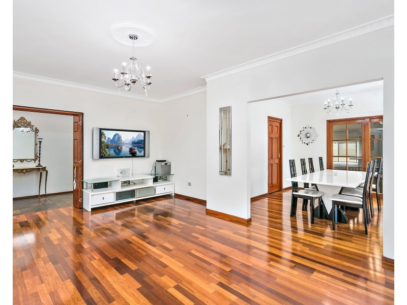 10 Watergum Place, Alfords Point NSW 2234