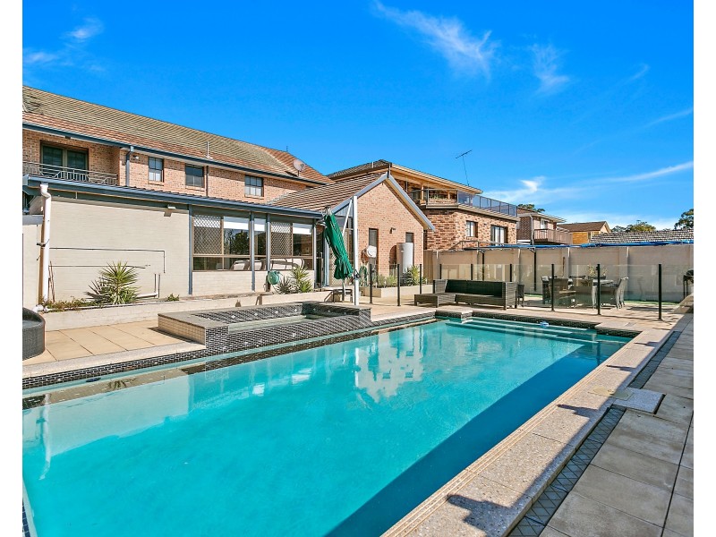 10 Watergum Place, Alfords Point NSW 2234