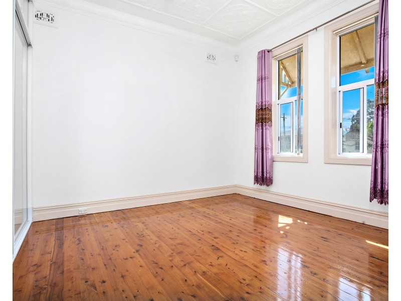 111 Gloucester Road, Hurstville NSW 2220