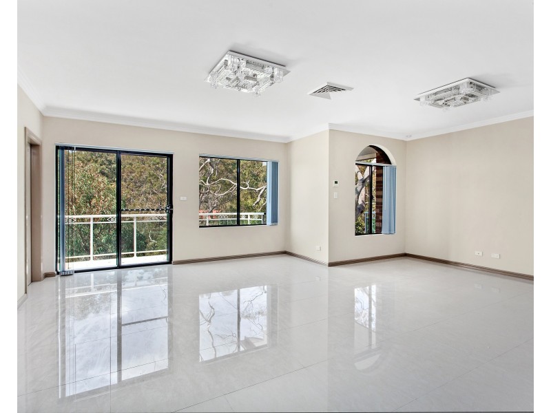 4/57 Old Ferry Road, Illawong NSW 2234