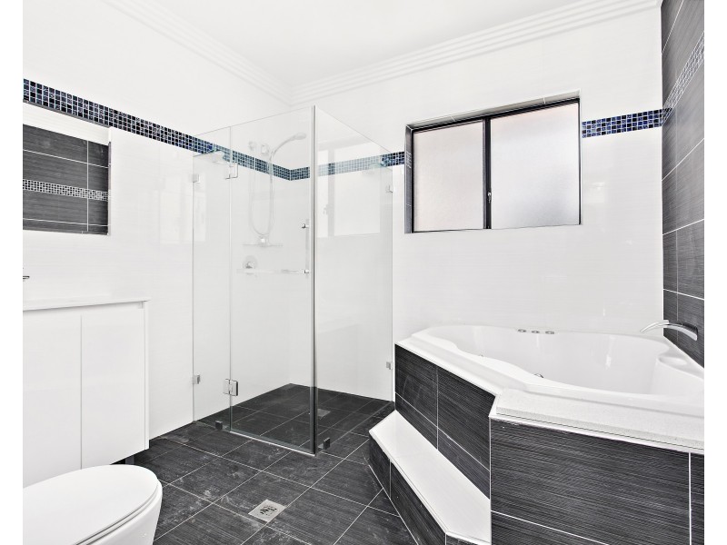 4/57 Old Ferry Road, Illawong NSW 2234