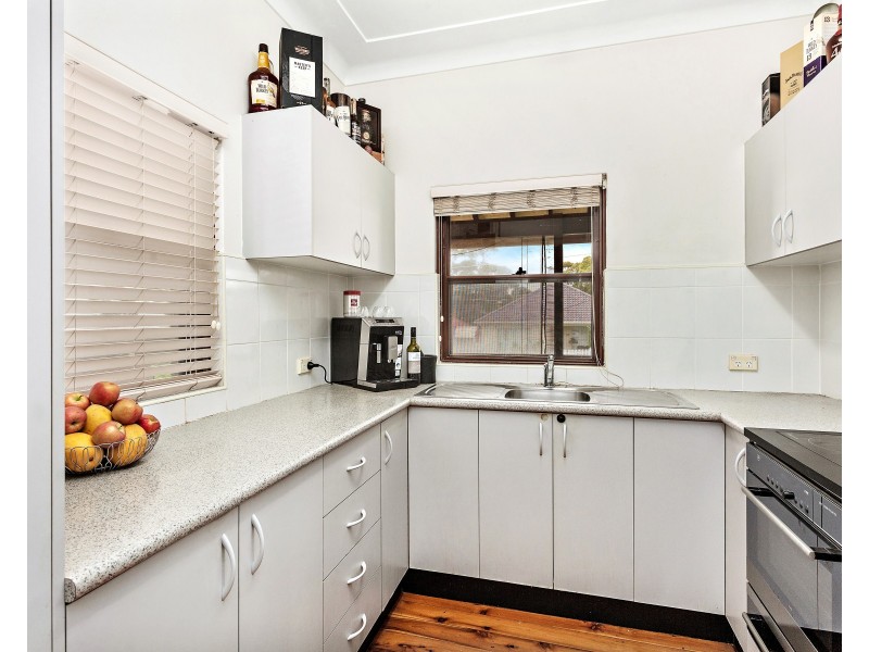 5 Bass Street, Caringbah South NSW 2229