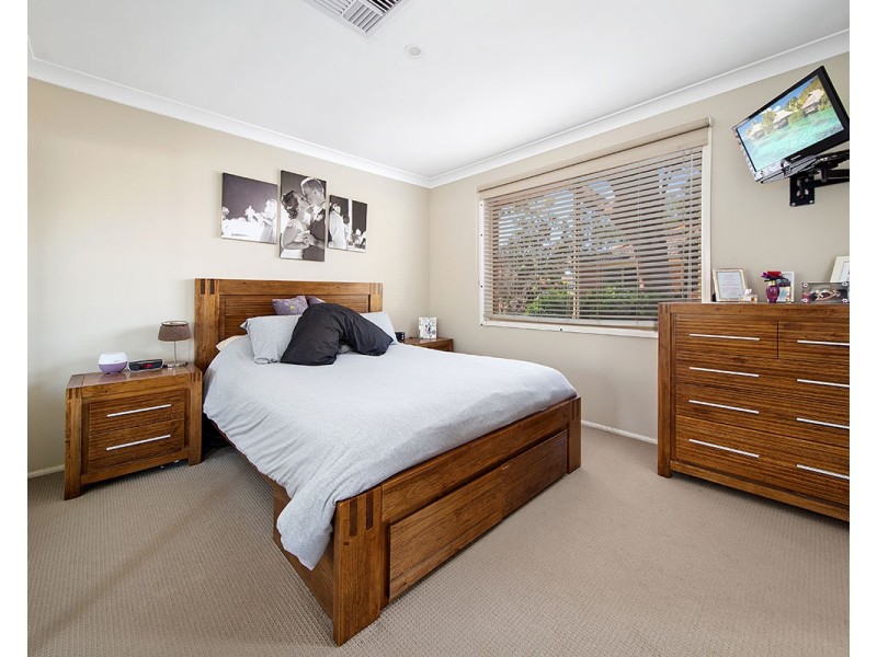 6a Bassett Place, Menai NSW 2234