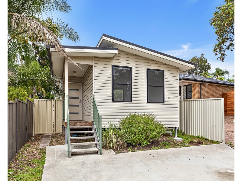 4a Wade Close, Illawong NSW 2234