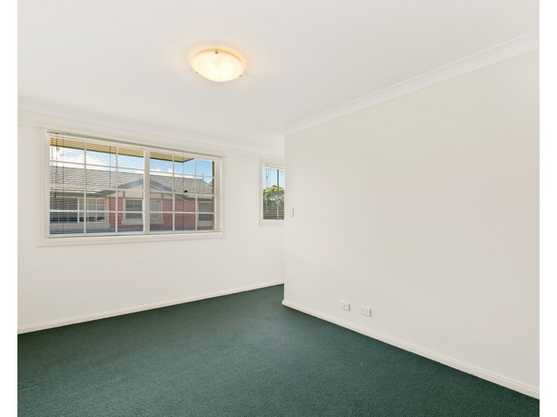 2/186-190 Bath Road, Kirrawee NSW 2232