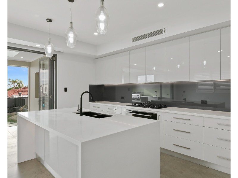 118a Kennedy Street, Picnic Point NSW 2213