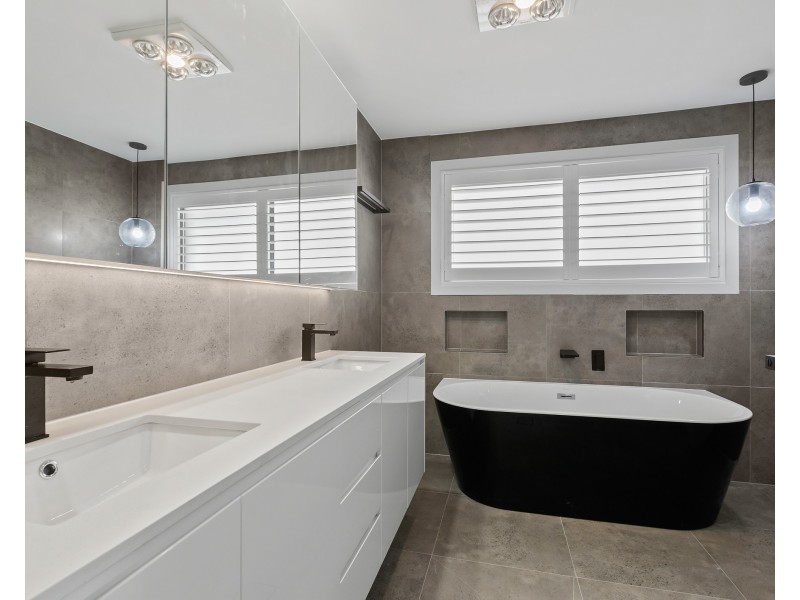 118a Kennedy Street, Picnic Point NSW 2213