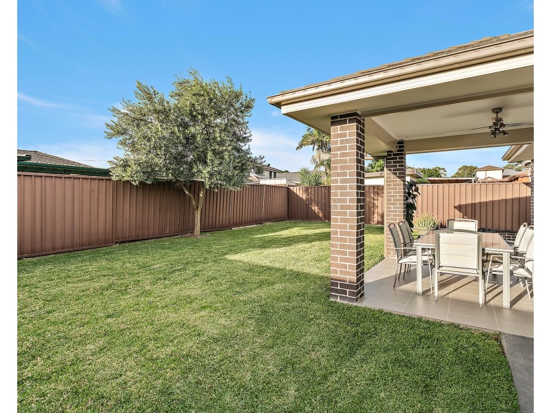 17 Lone Pine Ave, Milperra NSW 2214