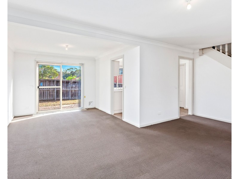 1A Davis Place, Menai NSW 2234