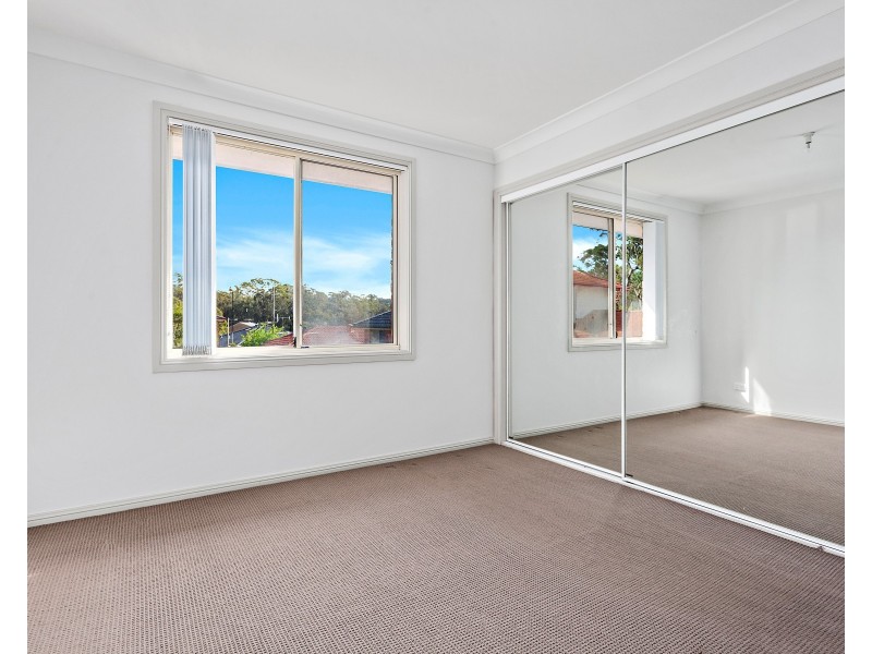 1A Davis Place, Menai NSW 2234