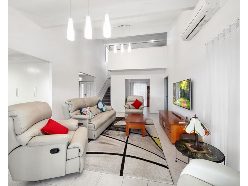 221 Fowler Road, Illawong NSW 2234