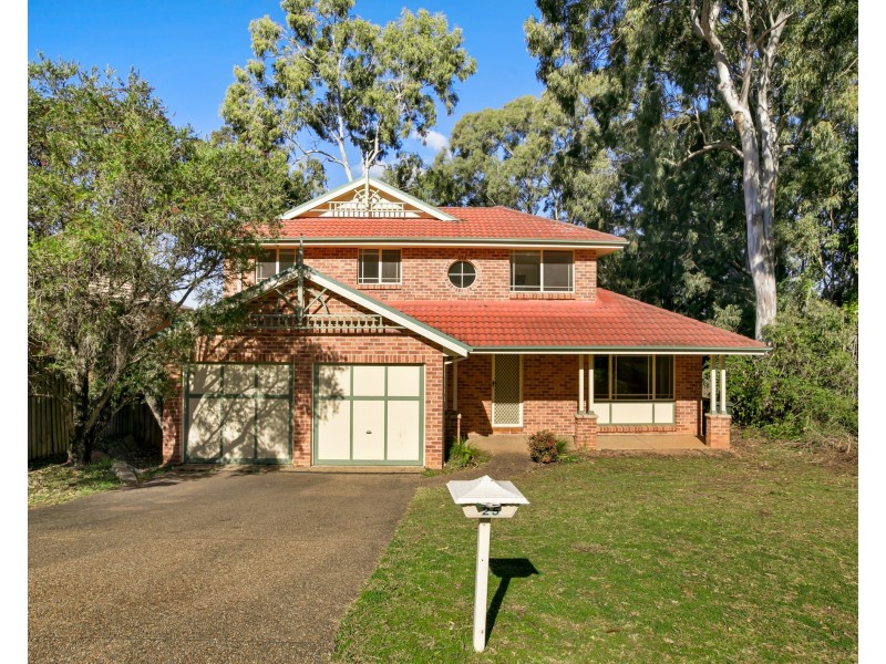 25 Fern Circuit East, Menai NSW 2234