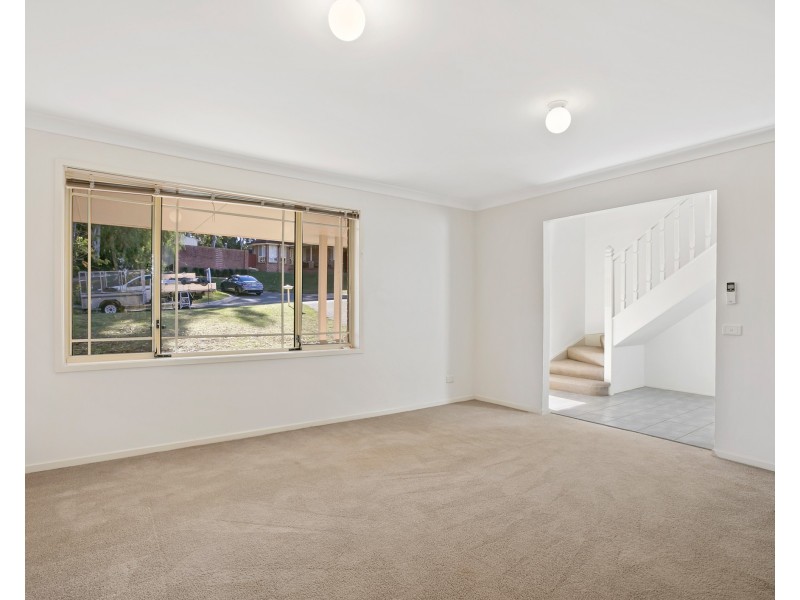 25 Fern Circuit East, Menai NSW 2234