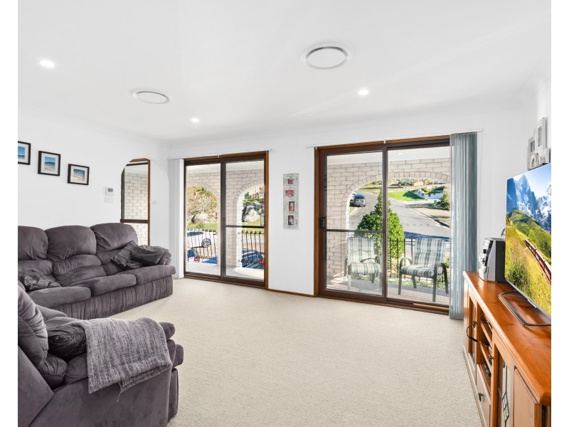 2 Meckiff Close, Menai NSW 2234
