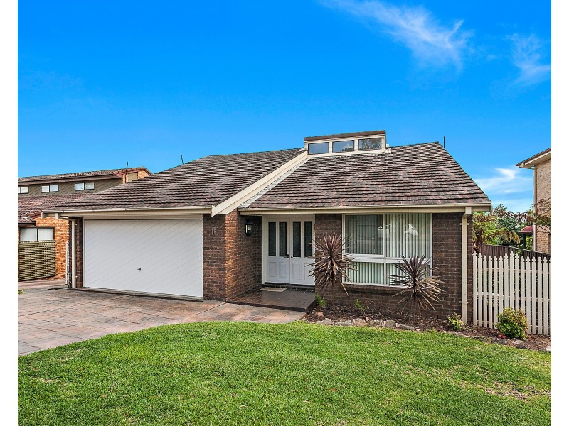 11 Blackwattle Place, Alfords Point NSW 2234