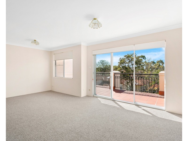 8/1 Bluegum Way, Menai NSW 2234