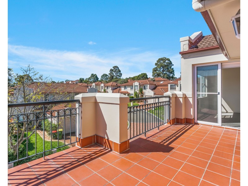 8/1 Bluegum Way, Menai NSW 2234