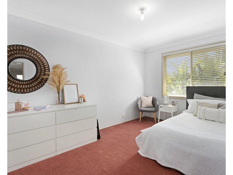 6 James Close, Menai NSW 2234