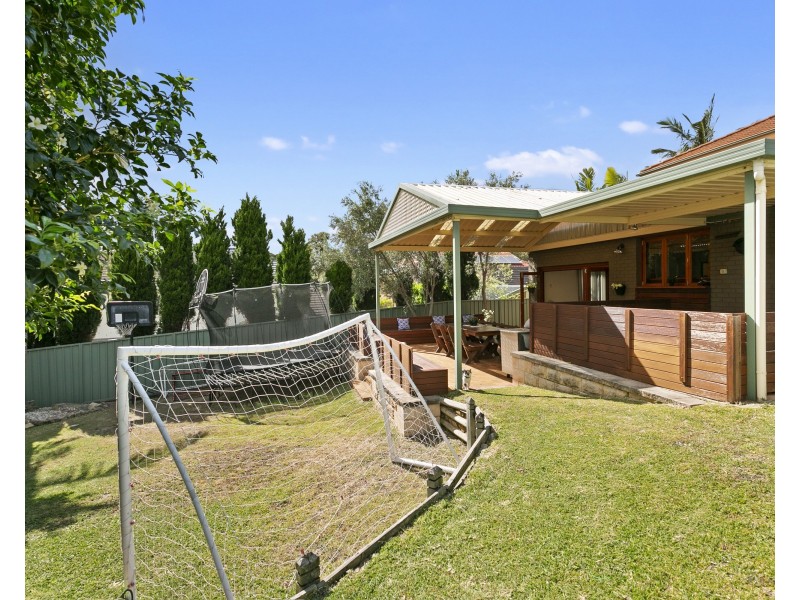 6 James Close, Menai NSW 2234