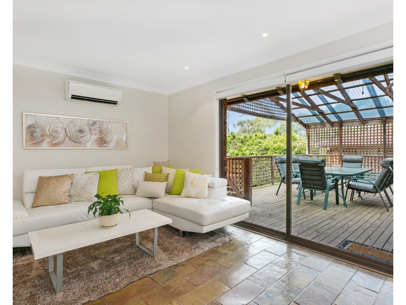 10 Windle Place, Menai NSW 2234