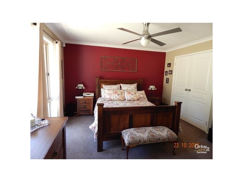 5-7 Banksia Street, Hill Top NSW 2575