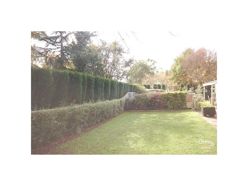 37 Nerang Street, Burradoo NSW 2576