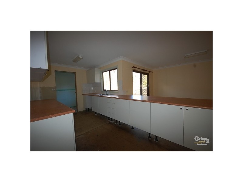 21 Elizabeth Way, Hill Top NSW 2575