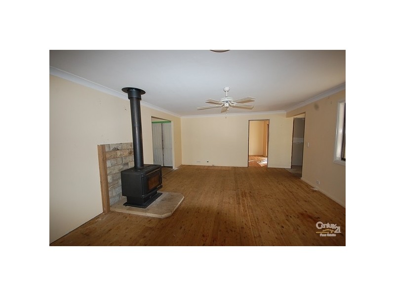 21 Elizabeth Way, Hill Top NSW 2575