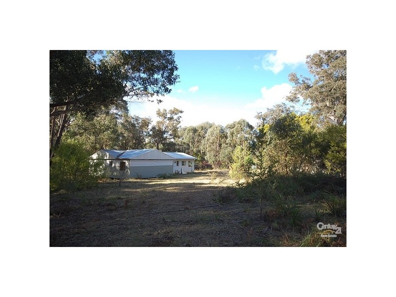 21 Elizabeth Way, Hill Top NSW 2575