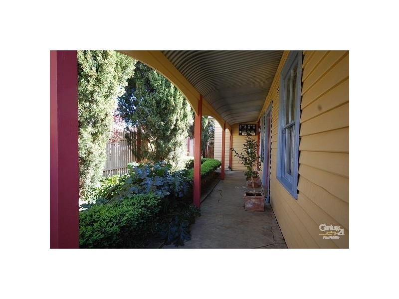 18 Park Road, Bowral NSW 2576