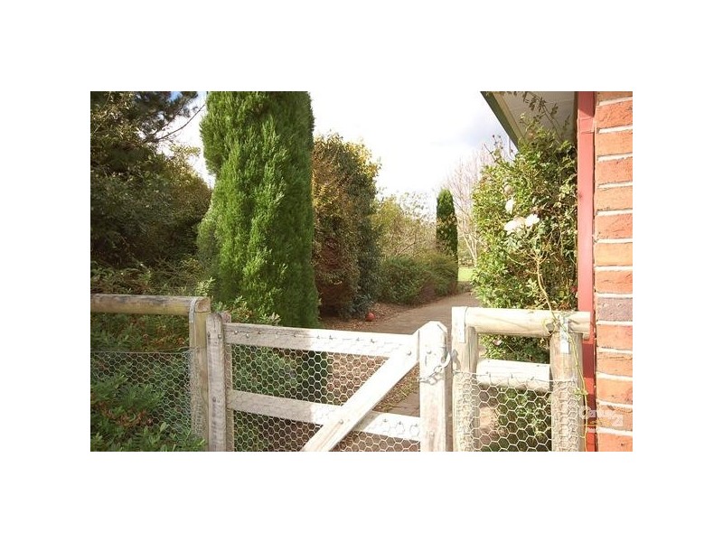 East Bowral NSW 2576