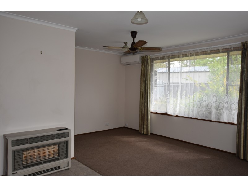 86 Railway Avenue, Colo Vale NSW 2575