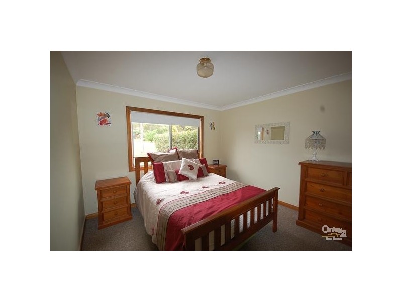 102 Cobb Lane, Welby NSW 2575