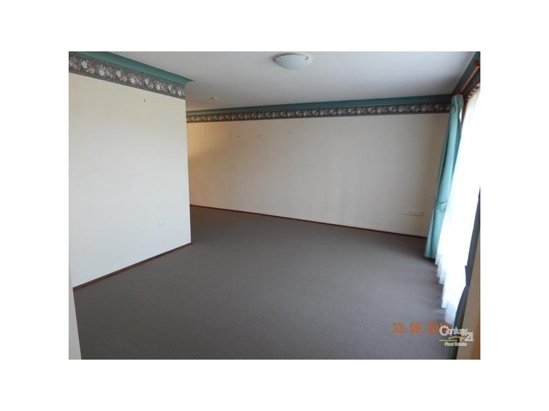 16 Charles Street, Hill Top NSW 2575