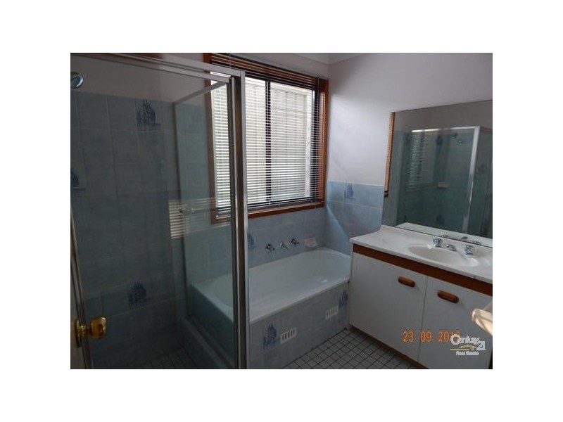 16 Charles Street, Hill Top NSW 2575