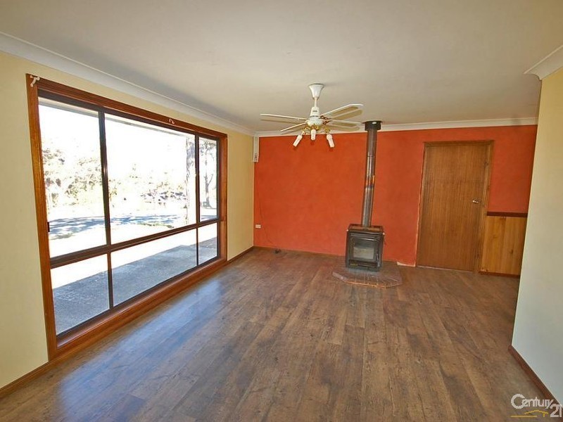 61 Cumberteen Street, Hill Top NSW 2575