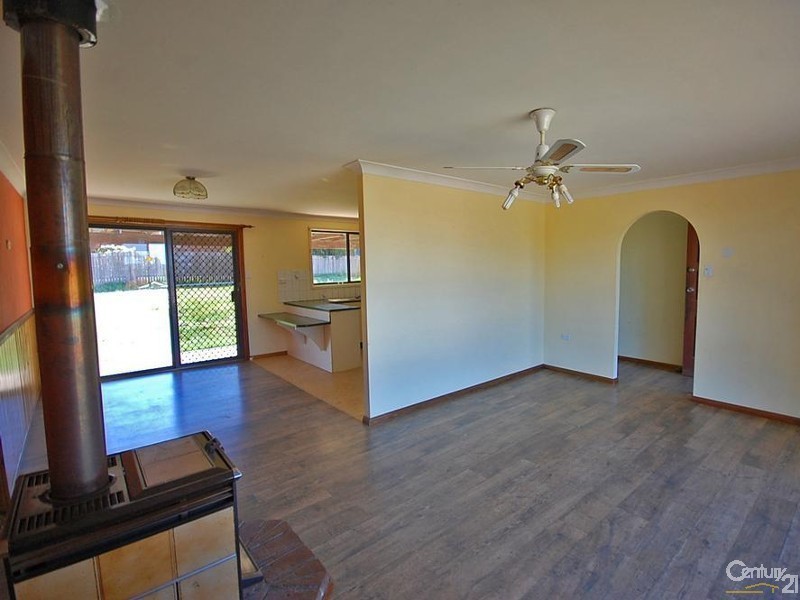 61 Cumberteen Street, Hill Top NSW 2575