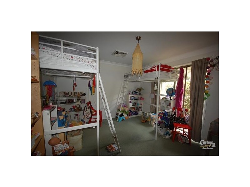 5 Wattle Street, Hill Top NSW 2575